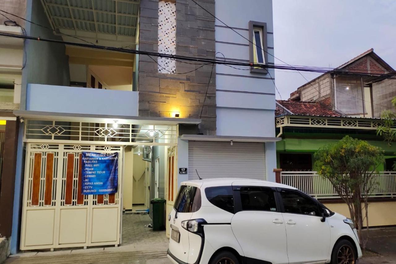 Oyo 91209 Arjuna Residence Syariah Sby Sorabaya Extérieur photo