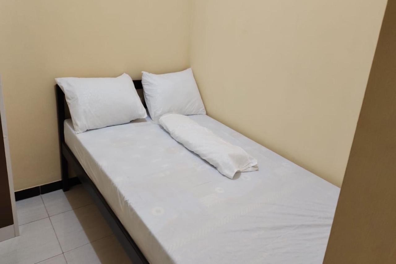 Oyo 91209 Arjuna Residence Syariah Sby Sorabaya Extérieur photo